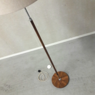 jaren 60/70 vloerlamp met nieuwe kap