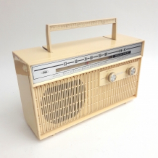 radio Sharp uit 1965