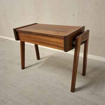 jaren 60 bijzettafel