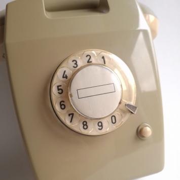 jaren 70 PTT wandtelefoon