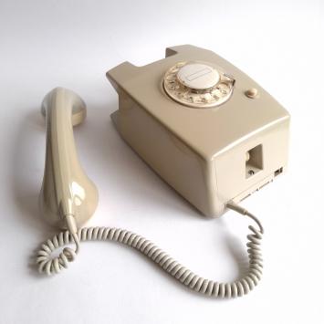 jaren 70 PTT wandtelefoon